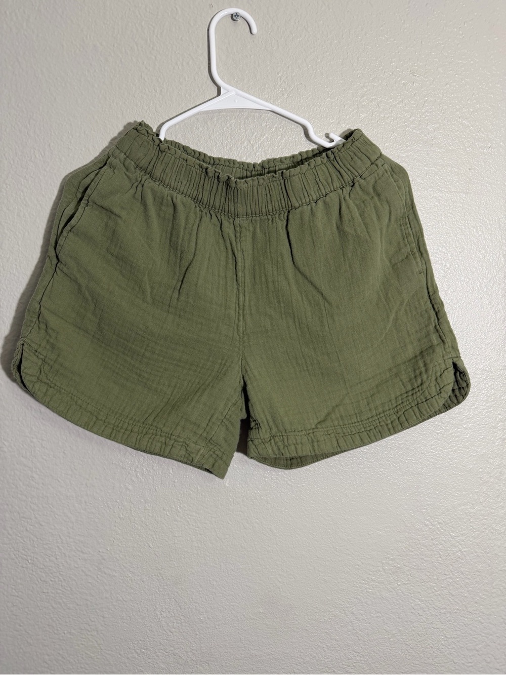 Women’s Olive Green Casual Pull-On Shorts
